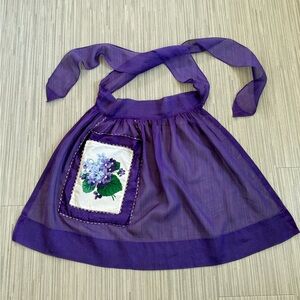 Stunning Vintage Violet Apron in Purple and white size xl